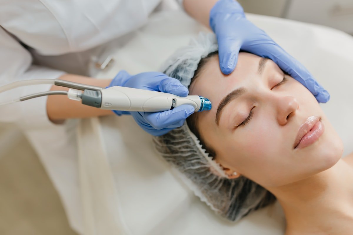 Atendimento de dermatologia clínica e estética