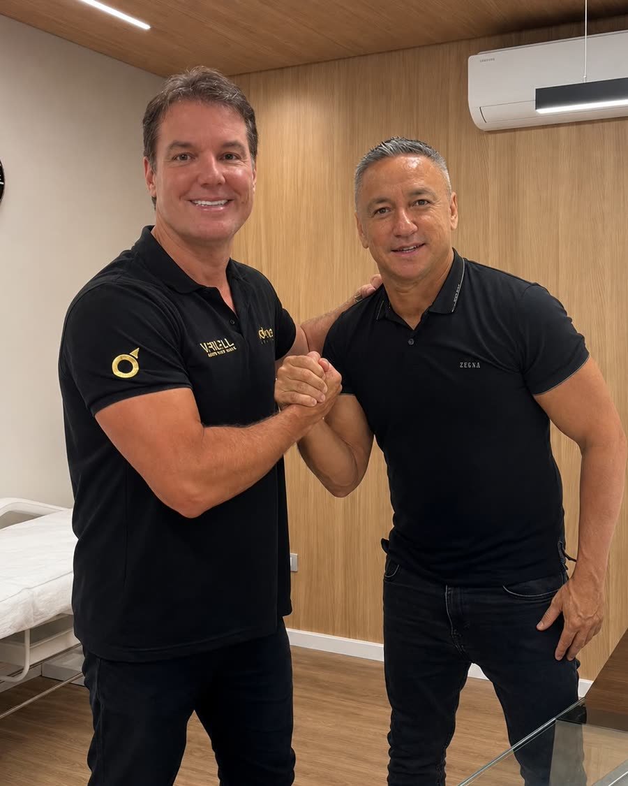 Paulo Nunes com o Dr. Bruno Salomão na clínica